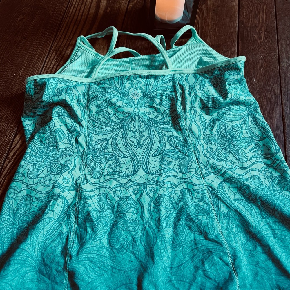 Athleta exercise top size XL - Picture 2 of 4